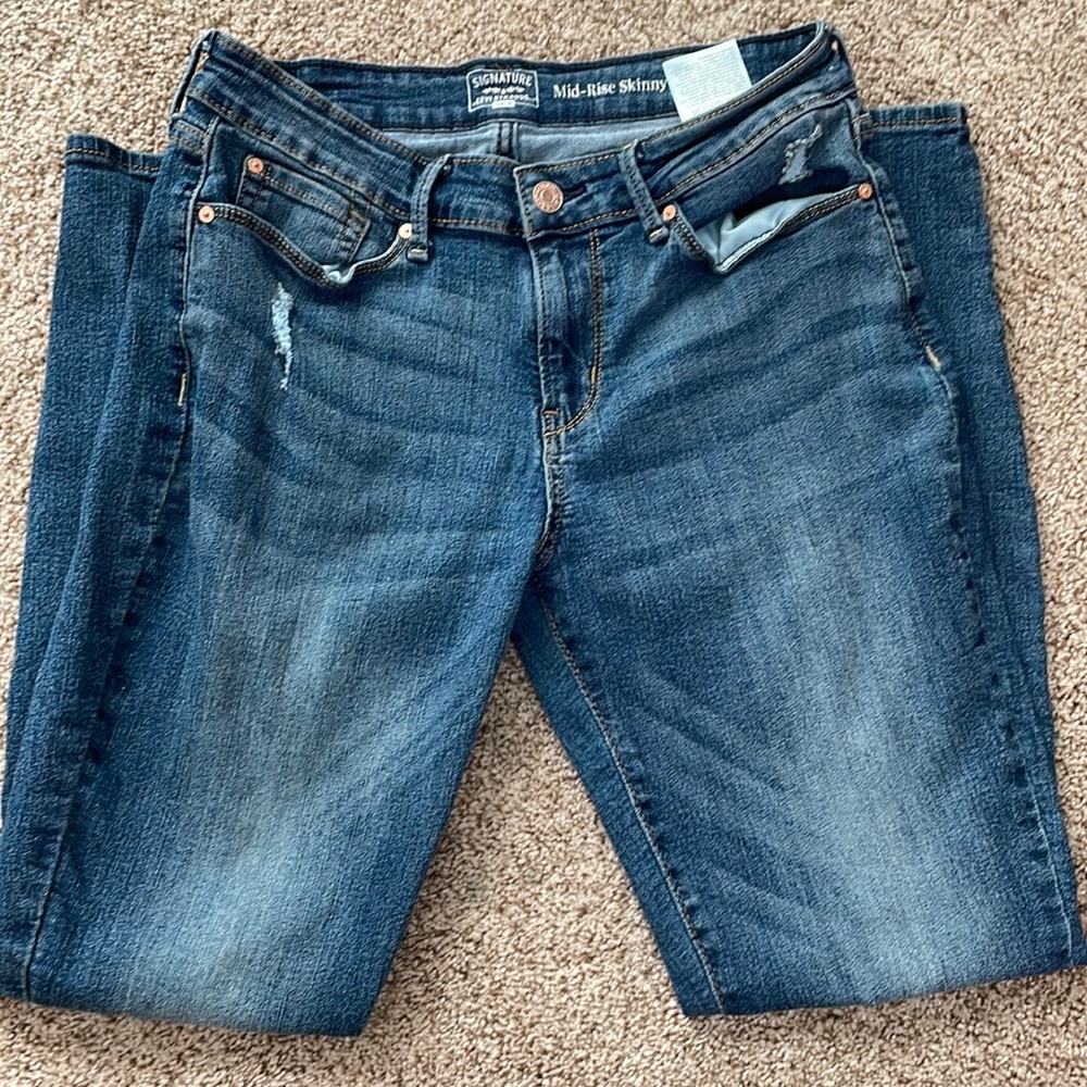 Levi Strauss Signature Gold Mid-Rise Skinny sz 6M 28 x 30